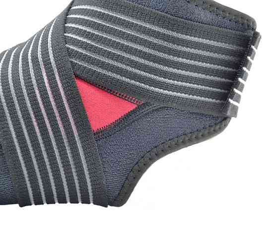 Бандаж на гомілкостоп Power System PS-6013 Neo Knee Support Black/Red (1шт.) XL Кам'янське