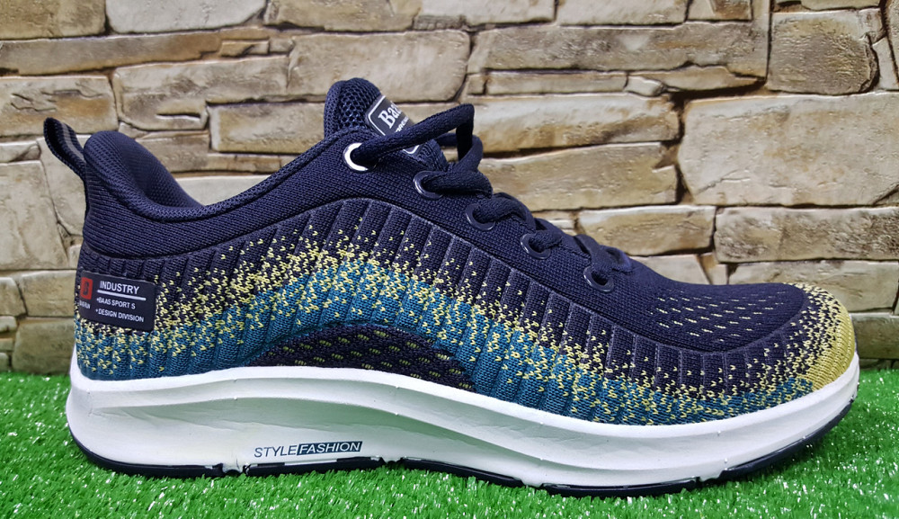 Женские кроссовки BaaS  