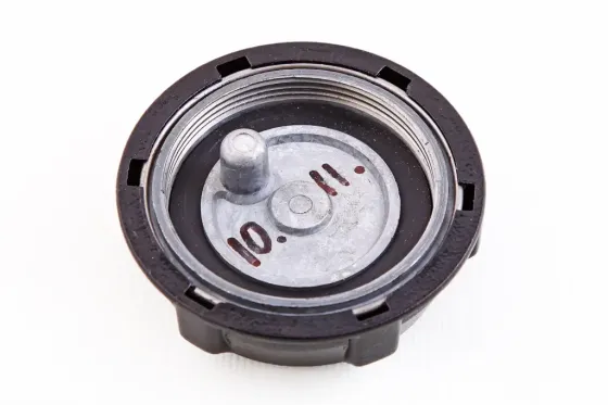 Крышка бензобака 2101 кодовая черная (Таврия) Винница