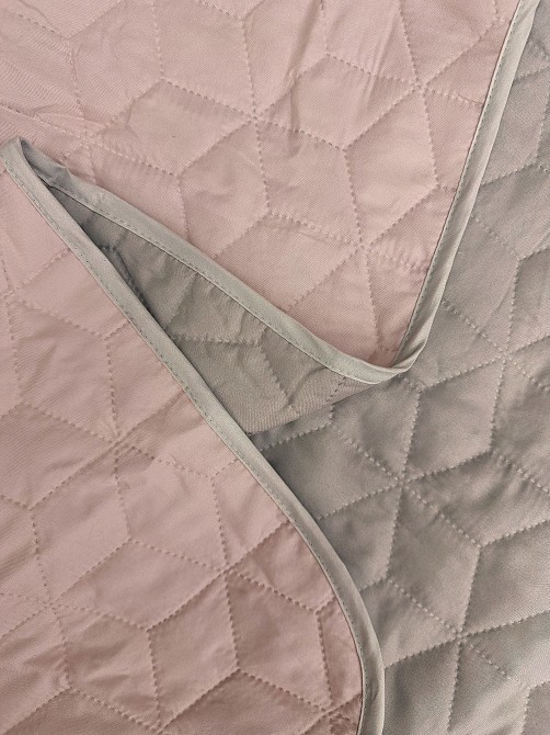 Покрывало двустороннее Decorator Microfiber куб 210х215 см какао с розовым (85-133) Киев - изображение 4