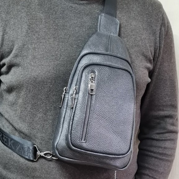 Брендовая мужская нагрудная сумка рюкзак слинг из натуральной кожи молодежная кожаная черная сумочка на плечо Киев - изображение 3