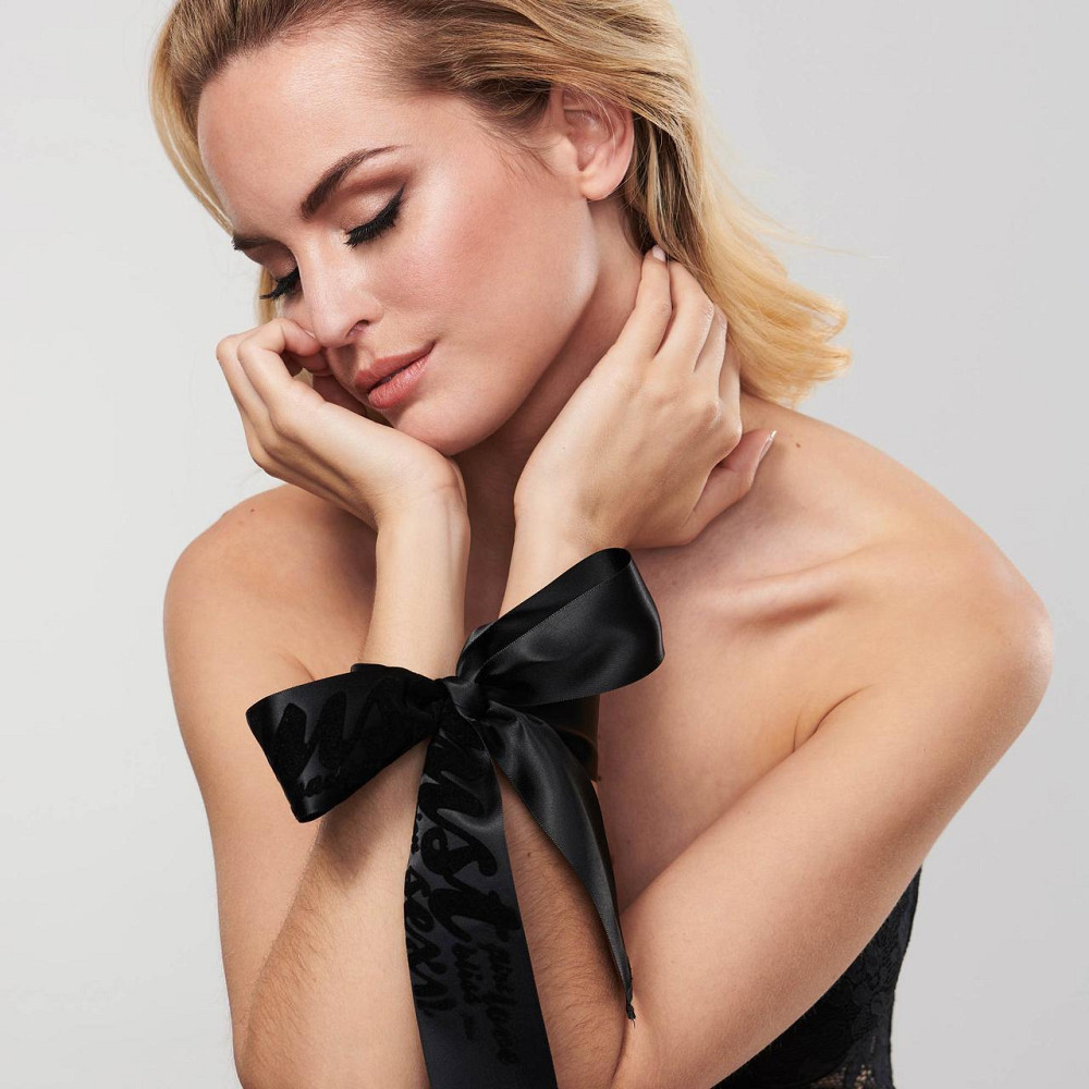 Атласні стрічки-Наручники Silky Sensual Bijoux Indiscrets (Іспанія) Sex Aura Київ - фото 1