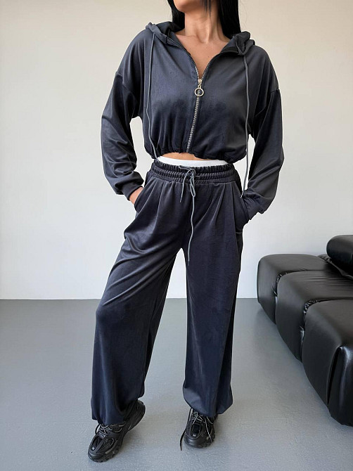 Женский стильный повседневный велюровый костюм двойка Графит Одесса - изображение 7