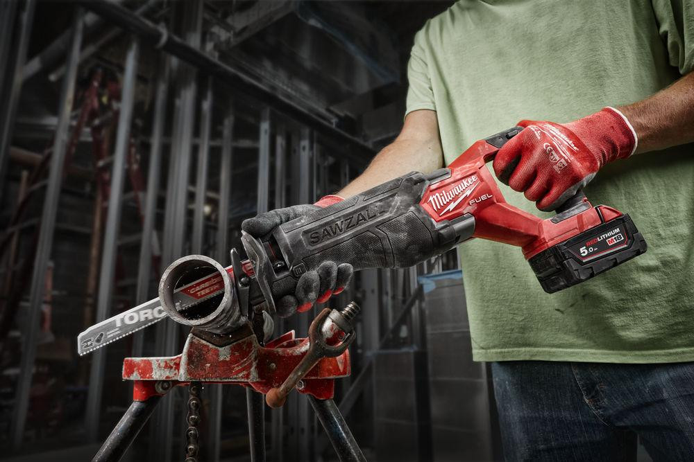 Пила шабельна акумуляторна безщіткова MILWAUKEE M18 FSZ-0 (каркас) + M18 B5 подарунок Одеса - фото 3