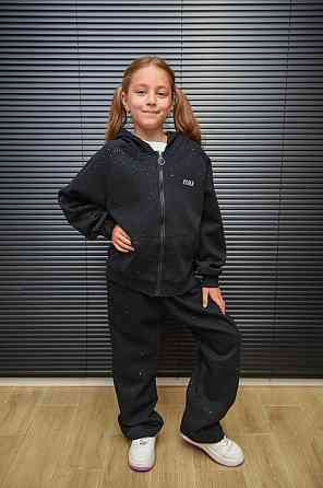 Детский черный спортивный костюм для девочки на молнии со стразами 158 Николаев