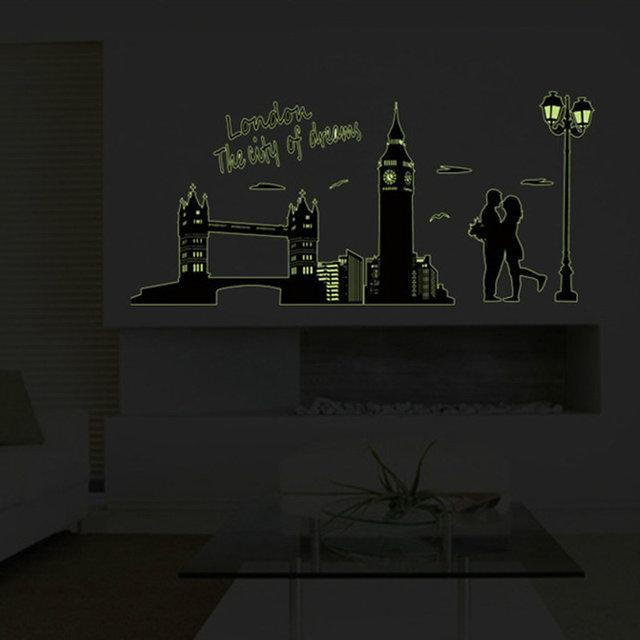 Наклейка, що світиться в темряві Нічний Лондон Київ - фото 3