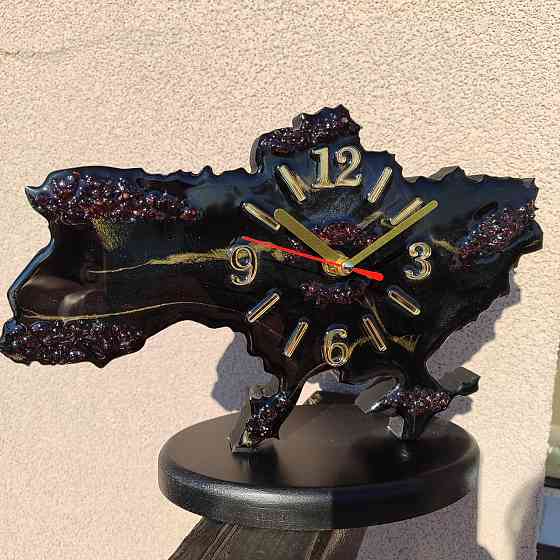 Годинник настільний з епоксидної смоли ручної роботи "Карта України" 30х19 см Дніпро