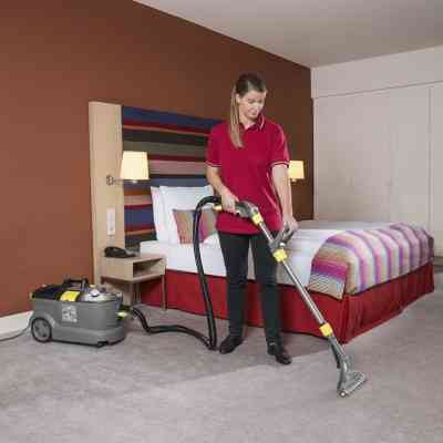 Насадка на пылесос Karcher для пола, с шарниром, 240 мм (4.130-007.0) Винница