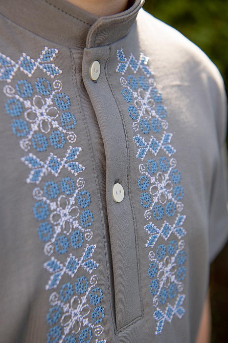 Вышиванка для мальчиков, короткий рукав, серая, хлопок, топ Киев - изображение 2