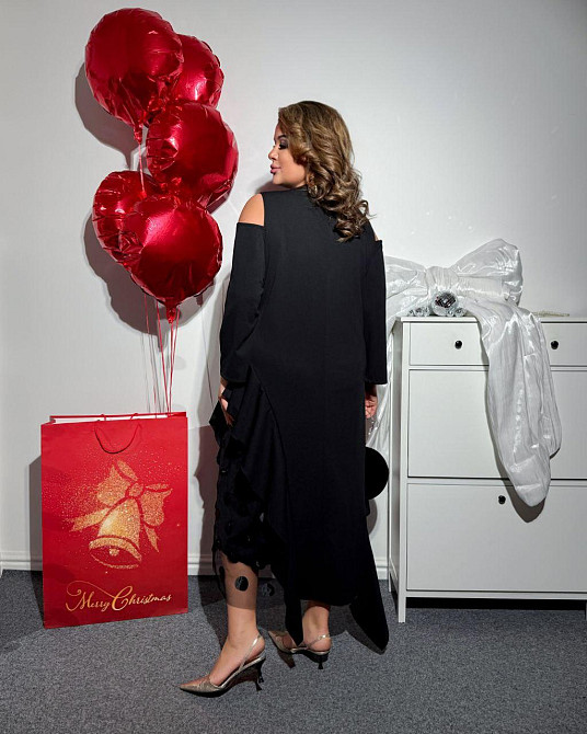 Жіноче вечірнє стильне плаття з відкритими плечима, крепдайвінг+ євросітка з 3D кружечками 60/62 Одеса - фото 3