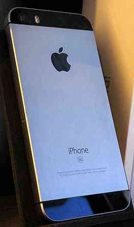 Apple iPhone SE 16/32/128Gb Киев