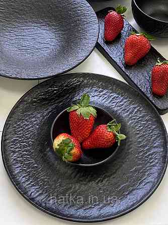 Тарілка страва "Чорний обеліск" 29,5*12*3,5 см кругла кераміка для дому та ресторанів Київ