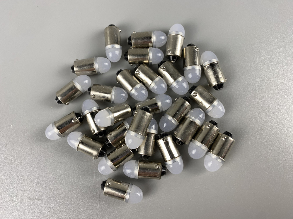 Лампа LED габаритних вогнів панелі приладів 12V цоколь BA9S додаткове автомобільне освітлення Мукачево - фото 9