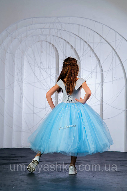 Красное платье пышное с блестками Кривой Рог - изображение 7