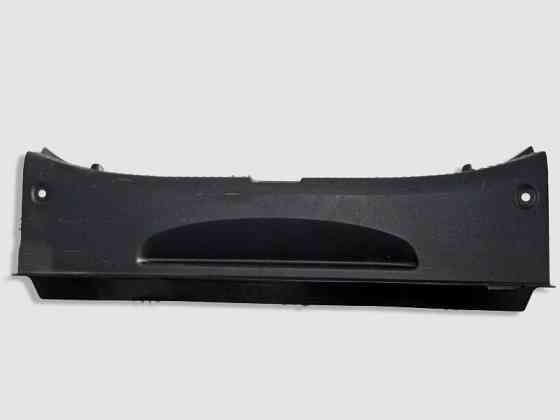 Mercedes-Benz  A2056908104 9051 Накладка отвору багажника нижня чорна C-Class W205 Одеса