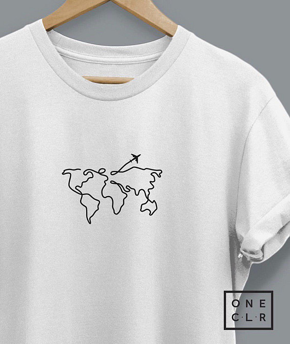 Біла жіноча футболка з малюнком Чернівці - фото 1