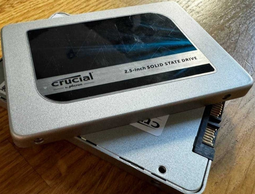 Жёсткий Диск SSD Crucial MX300 525Gb. Киев - изображение 1