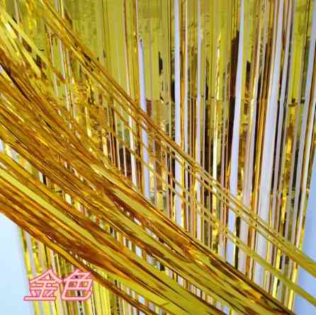 Дощик для фотозони новорічний святковий 2м на 1м золотистий Київ