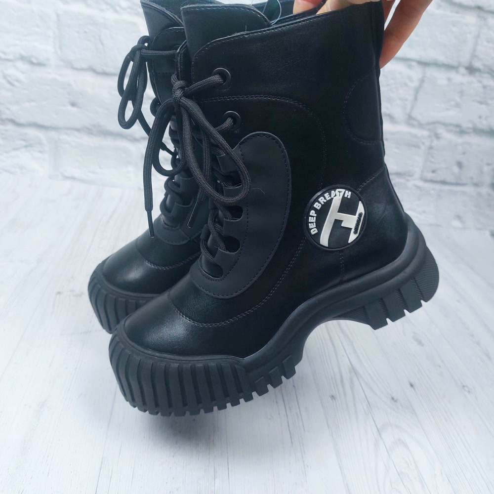 Детские зимние черные ботинки  для девочек с тракторной подошвой и шнуровкой  32,34,37 Николаев - изображение 2