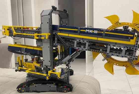 Лего, роторний екскаватор. Харків