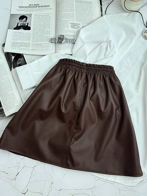 Женская базовая мини юбка на резинке эко-кожа + вискоза Шоколад, 42/44 Одесса - изображение 3