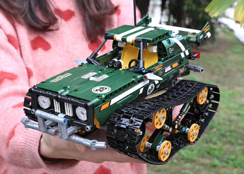 Конструктор гоночна машина на гусеничному ходу на дистанційному керуванні на 626 деталей, зелений Кам'янець-Подільський - фото 5