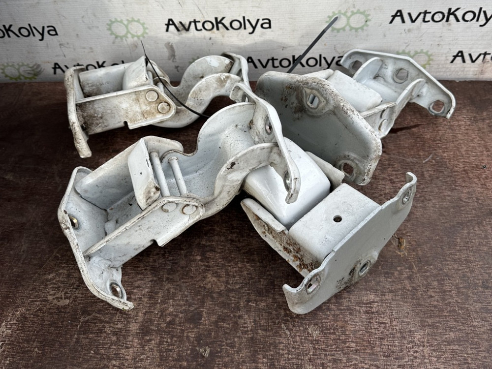 Петля задніх дверей Renault Trafic III 2014-2021 Ковель - изображение 2