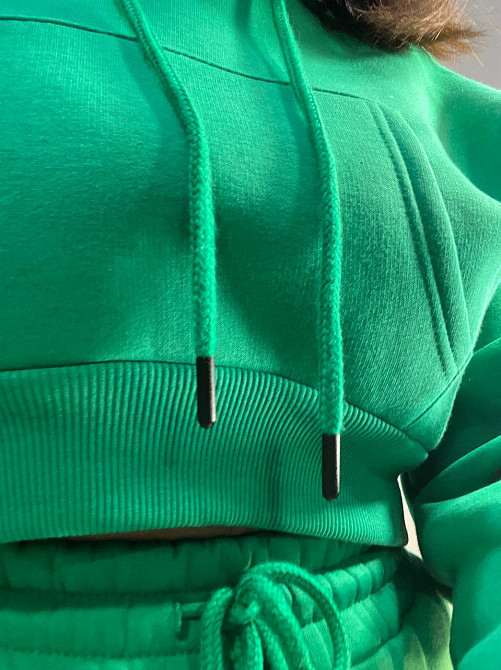 Костюм женский Quzen 493-497 укороченное худи с капюшоном MOOD брюки резинка утепленный зеленый, зеленый, S Киев - изображение 4