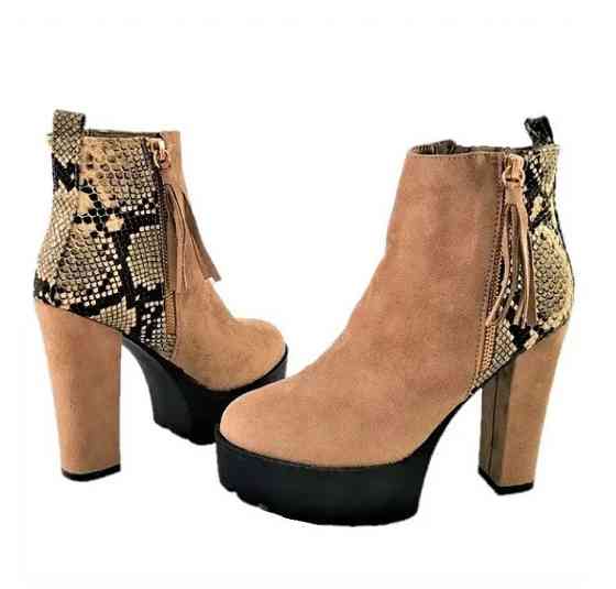 Жіночі Черевики Бежеві на Підборах і Платформі Замшеві Ботильйони Модельні (розміри: 38,39) - 24 Дніпро