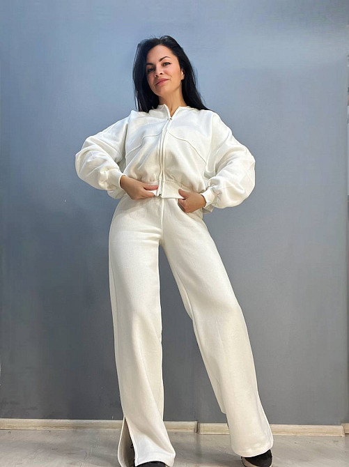 Костюм женский Quzen 472-472 пилот молния брюки палаццо широкие флис белый, белый, M Одесса - изображение 1
