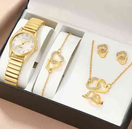 Подарочный набор для женщин Сердца наручные часы браслет кольцо ожерелье серьги без коробки золотой Киев