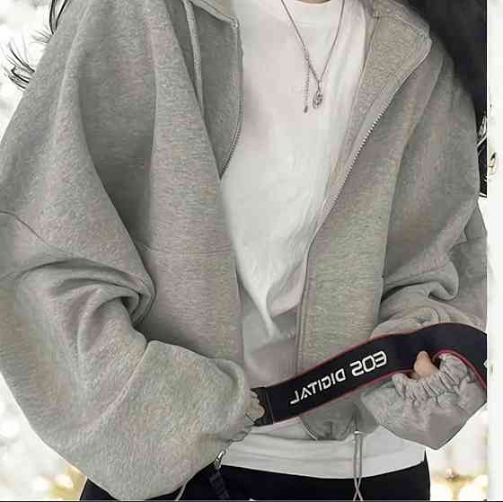 Женская укороченная оверсайз худи на молнии с капюшоном двунитка Серый Одесса