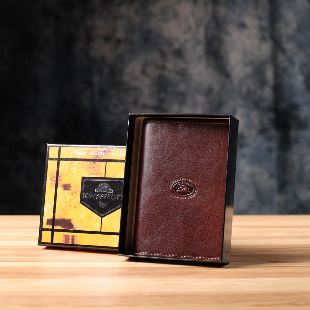 Універсальна обкладинка на паспорт з натуральної глянсової шкіри Tony Perotti 20890_1 (1597 moro) Коричневий Київ - фото 9