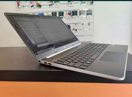 Тонкий сенсорний ноутбук HP Pavilion 15-dy0013dx Киев