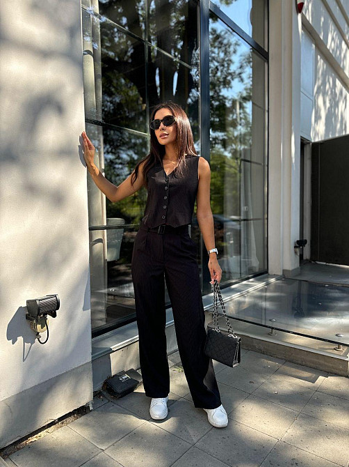 Женский брючный костюм двойка: жилет и брюки турецкая костюмка Черный, 44 Одесса - изображение 6