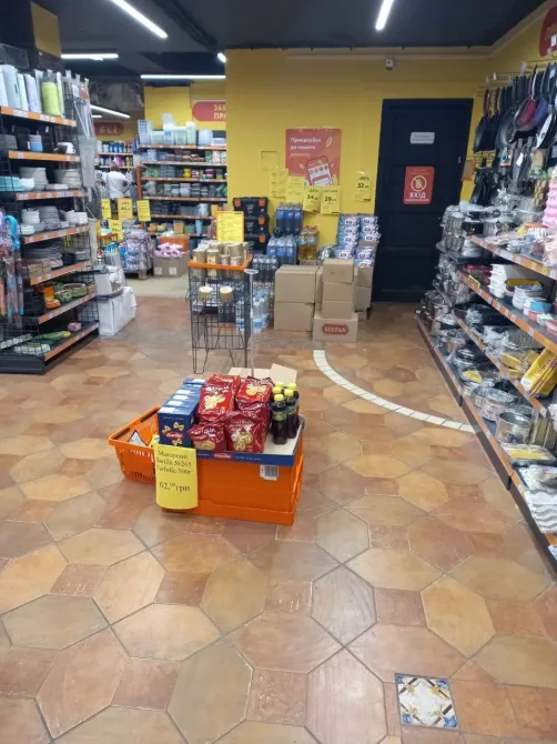 Магазин на Гагарина (Нагорка) с арендаторами. Находится на прос. Гагарина 23. С ремонтом в аренду Днепр - изображение 8