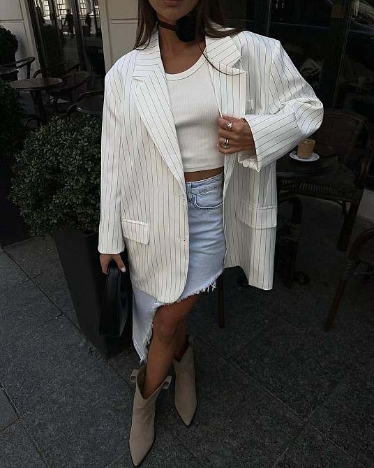 Женский классический пиджак свободного кроя в полоску костюмка Айвори, 46/48 Одесса - изображение 1