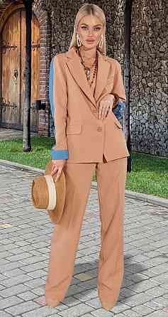 Гарний брючний костюм Київ