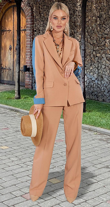 Гарний брючний костюм Київ - фото 1