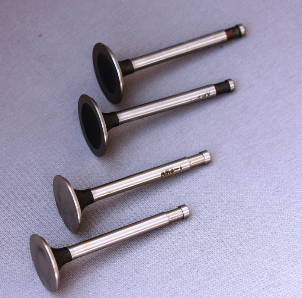 Клапана мотоцикла Дніпро 4 шт Мукачево - фото 1