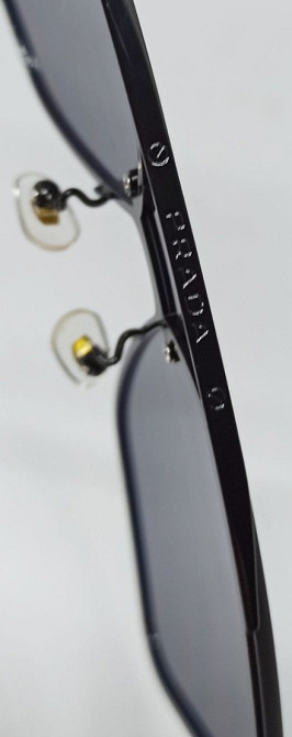 Брендовые очки маска черные однотонные с красными вставками. Киев - изображение 3