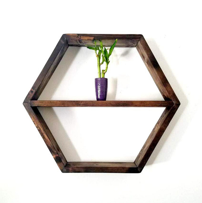 Настенная полка 