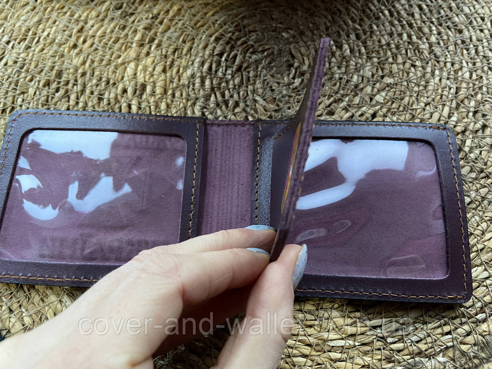 Шкіряна обкладинка на посвідчення СБУ із шевроном бордового кольору Київ - фото 8