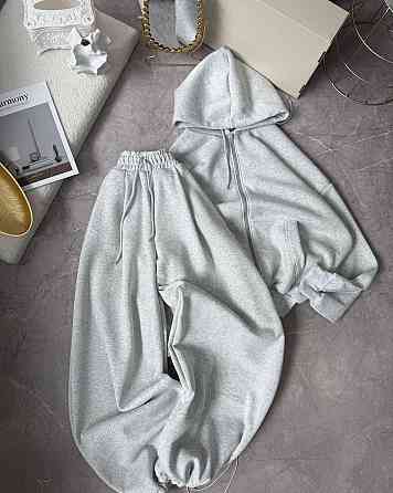 Женский теплый прогулочный костюм в стиле оверсайз с объемным зип худи и брюками трехнитка на флисе Одесса