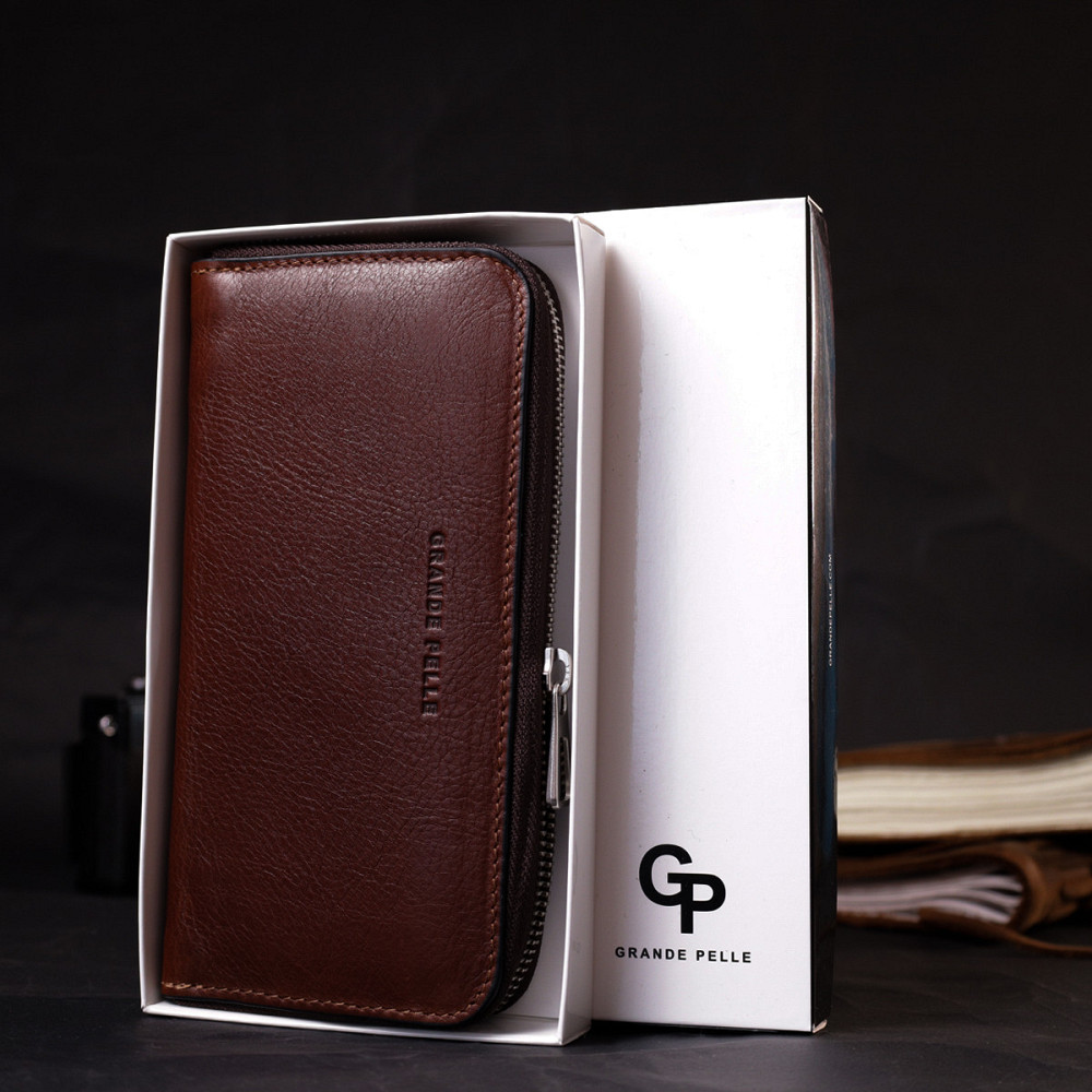 Зручний гаманець-клатч на блискавці з натуральної шкіри Коричневий (GRANDE PELLE) Київ - фото 4