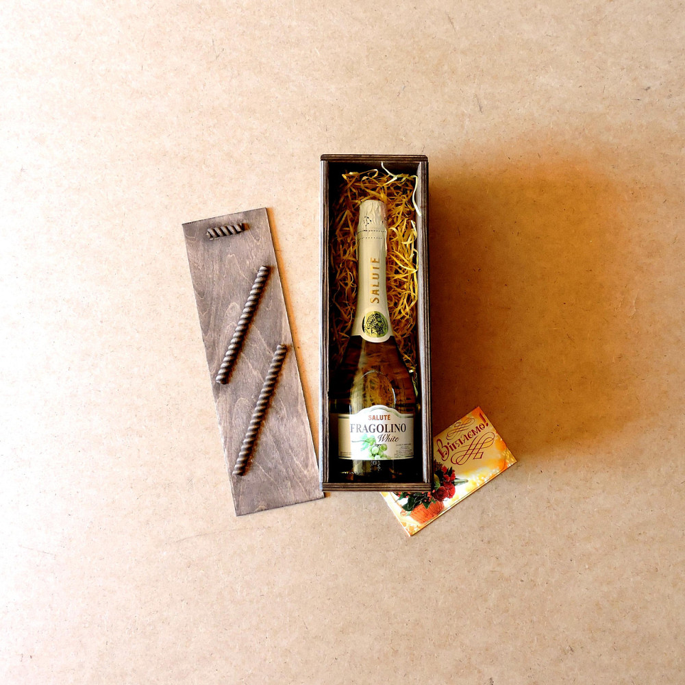 Подарочная коробка 