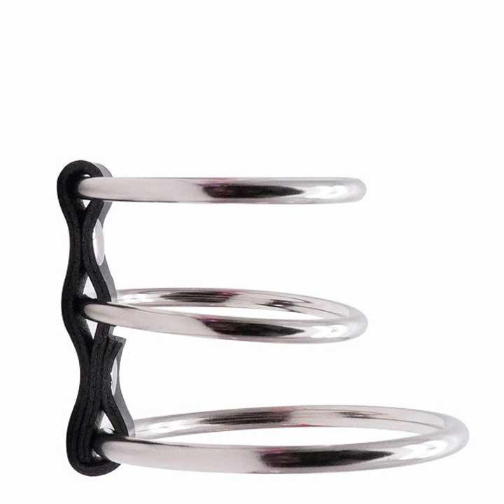 Стальной фиксатор на пенис 