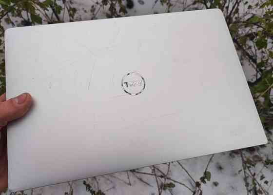 Ноутбук: DELL 4K Экран, XPS 13 9370( i7 8550U) 16Gb/256Gb. Киев