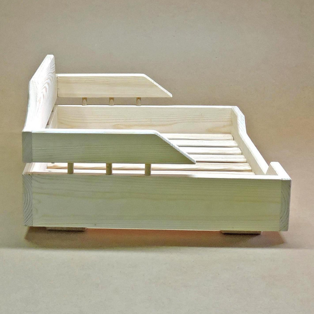 Лежак деревянный для собаки 