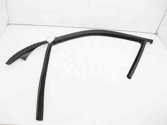 Mercedes-Benz  A1667251900 Гумовий ущільнювач - напрямна скла передніх лівих дверей GL/GLS X166 Одеса